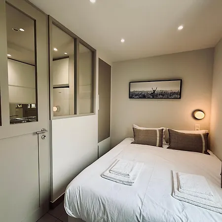Les Hortensias Apartment *
